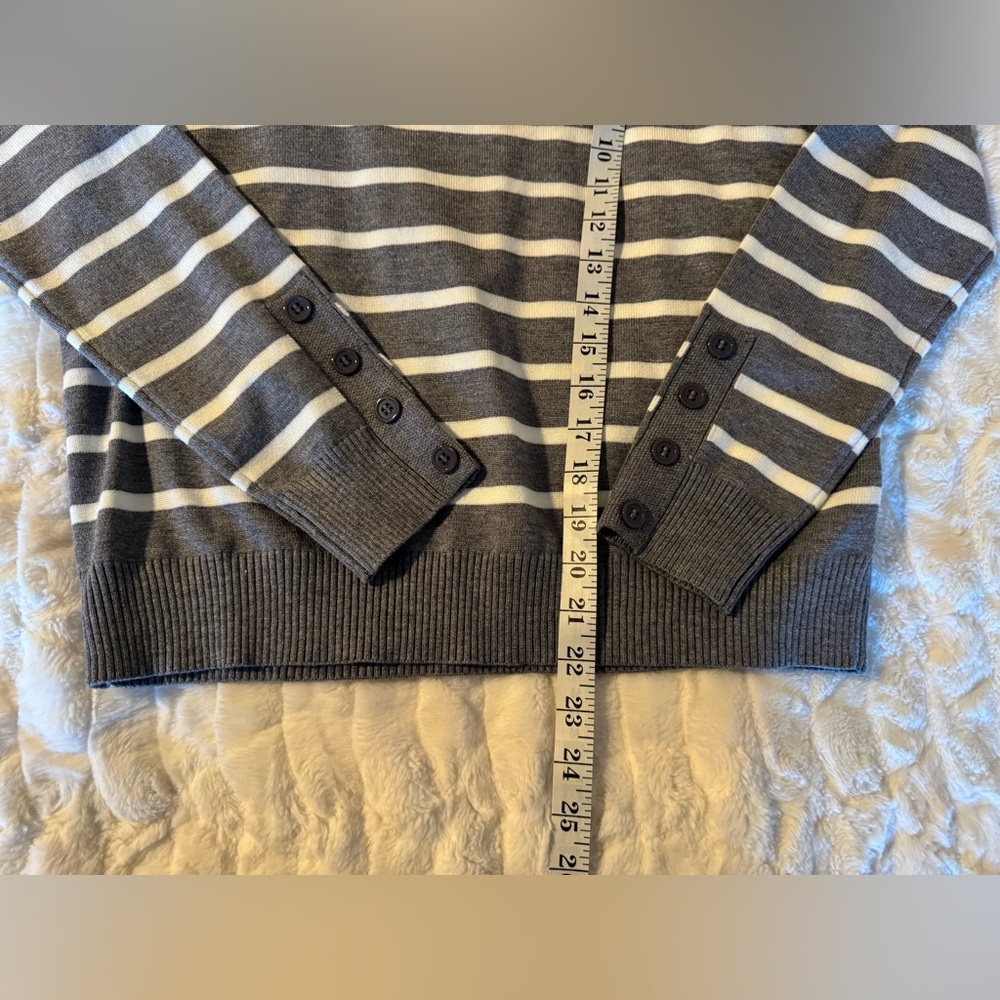 NWT Striped Gray And White Knit Skirt and Top Set - Picture 5 of 11